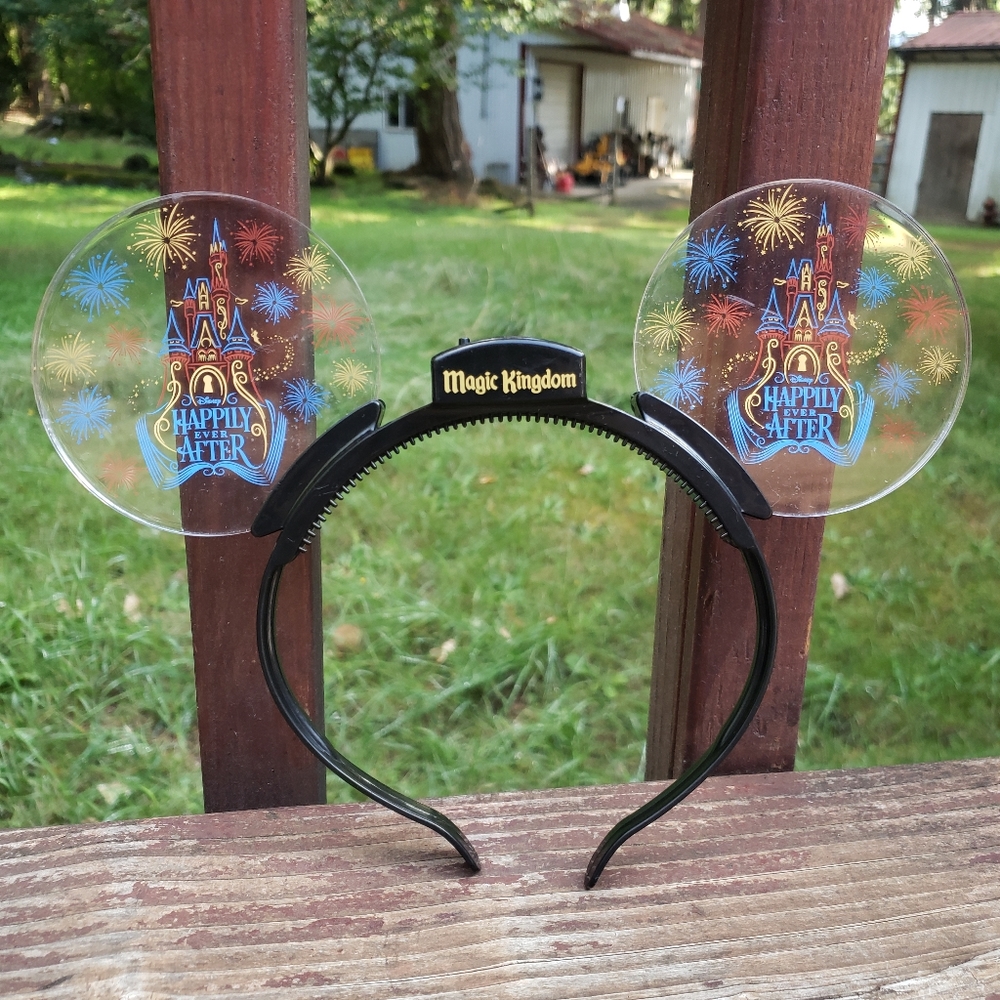 Disney Magic Kingdom 'Happily Ever After' Light Up Mickey Mouse Ears With DEFECT